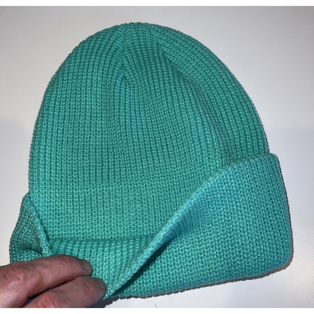 Baileys Liqueur MERCH Vanilla Mint Shake Cuffed Beanie Hat Cap Green RARE New - Picture 4 of 7